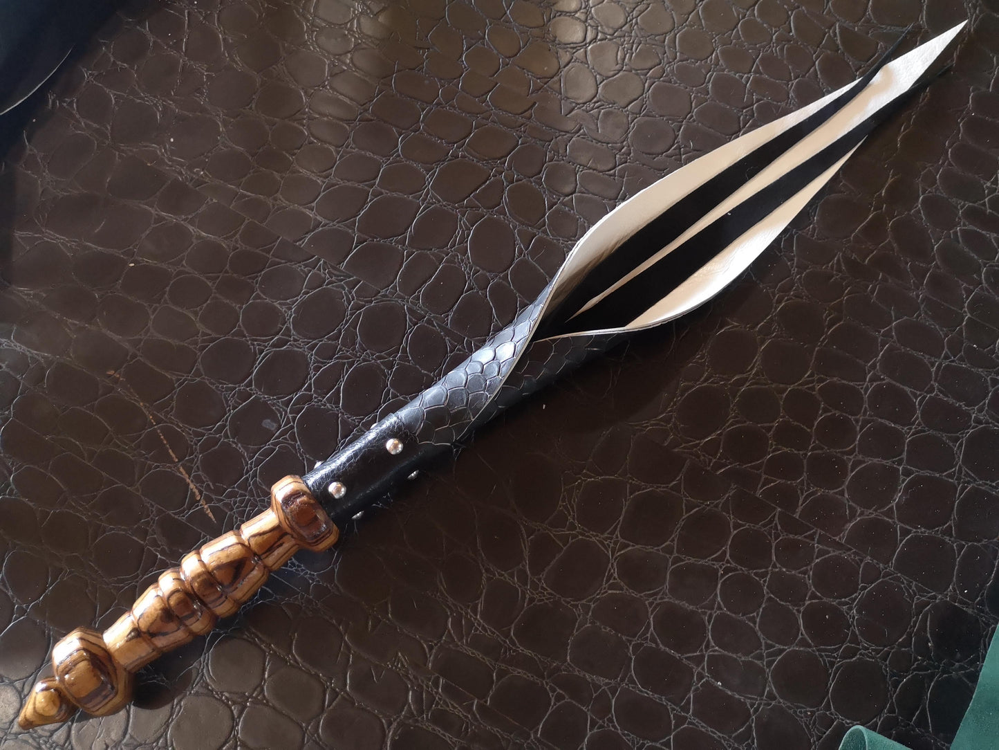 “Scaled” leather double ply dragonstongue